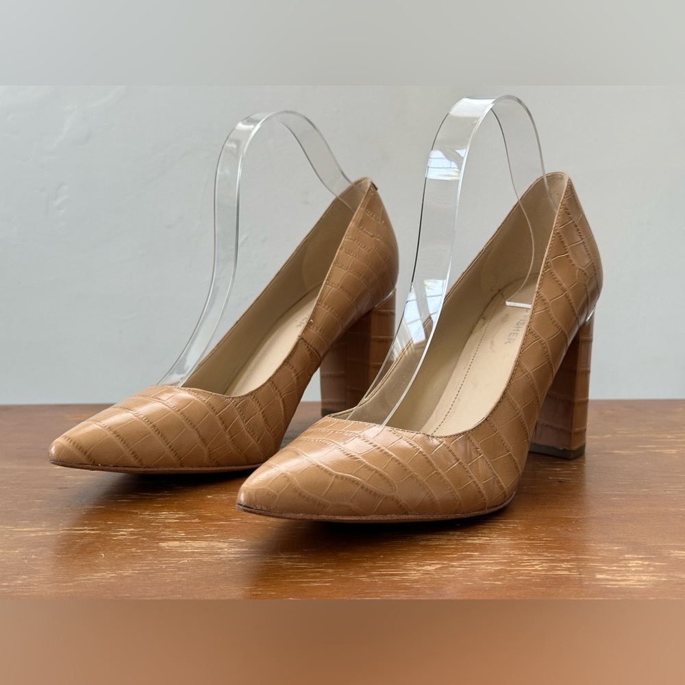 Marc Fisher Viviene Brown Beige Embossed Pumps Women's Size 9.5 M
